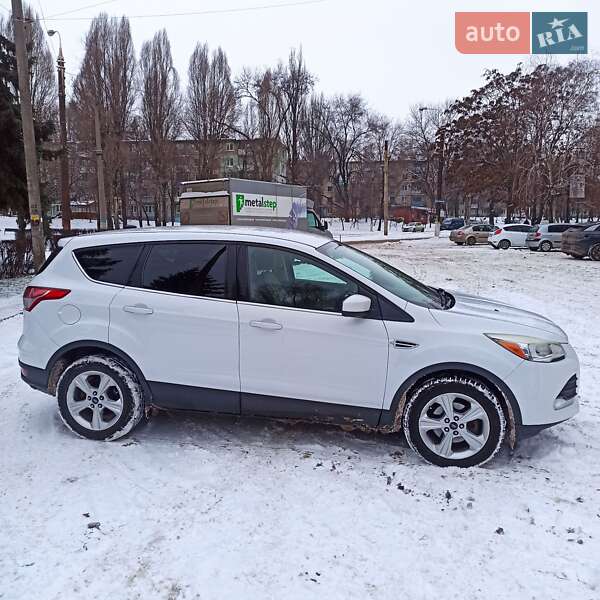 Внедорожник / Кроссовер Ford Escape 2012 в Каменском