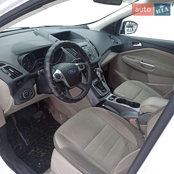Позашляховик / Кросовер Ford Escape 2012 в Кам'янському