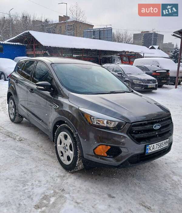 Позашляховик / Кросовер Ford Escape 2018 в Києві фото Позашляховик / Кросовер Ford Escape 2018 в Києві