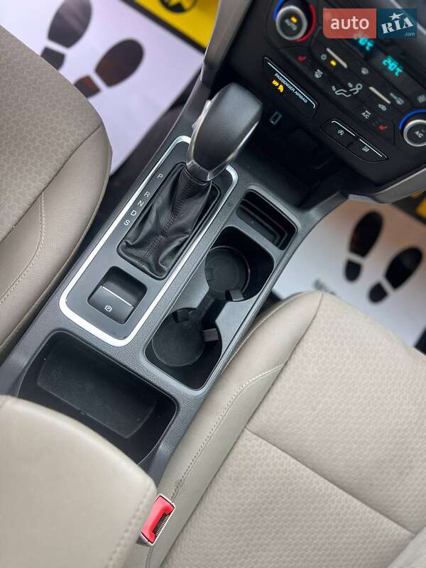 Внедорожник / Кроссовер Ford Escape 2018 в Ивано-Франковске