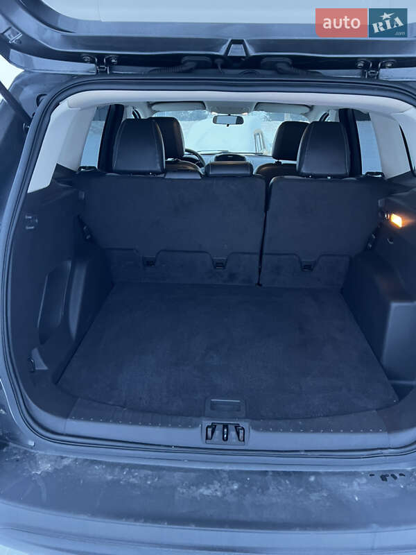 Позашляховик / Кросовер Ford Escape 2017 в Львові