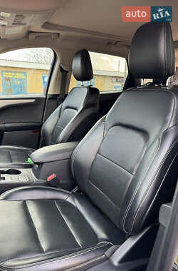 Внедорожник / Кроссовер Ford Escape 2020 в Полтаве