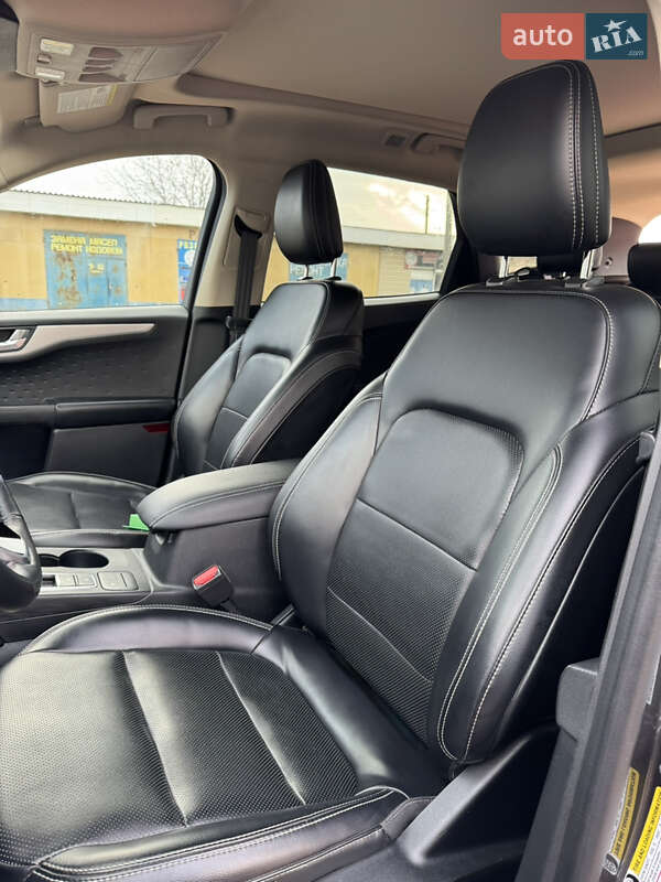 Позашляховик / Кросовер Ford Escape 2020 в Полтаві