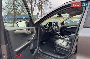Внедорожник / Кроссовер Ford Escape 2020 в Полтаве