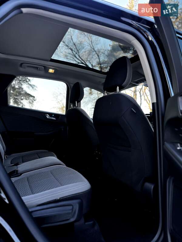 Внедорожник / Кроссовер Ford Escape 2020 в Барышевке