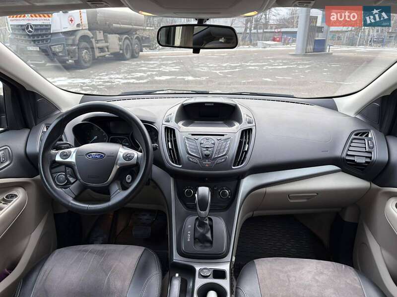 Внедорожник / Кроссовер Ford Escape 2015 в Николаеве