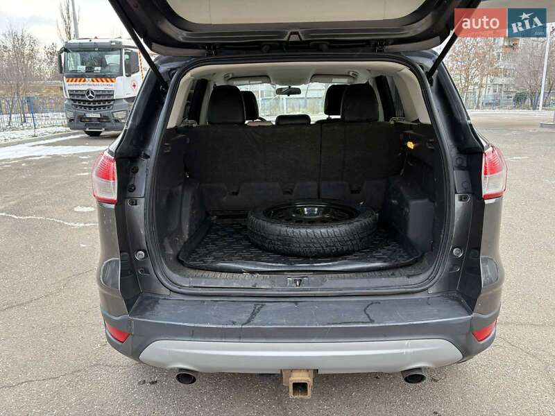 Внедорожник / Кроссовер Ford Escape 2015 в Николаеве