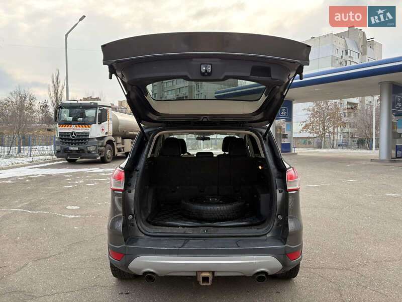 Внедорожник / Кроссовер Ford Escape 2015 в Николаеве