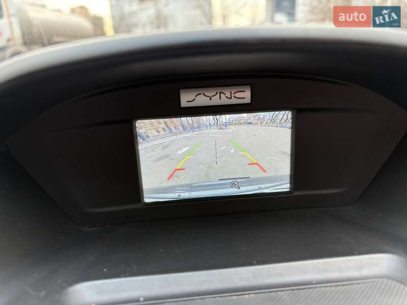 Внедорожник / Кроссовер Ford Escape 2015 в Николаеве