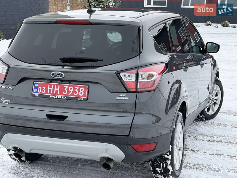 Позашляховик / Кросовер Ford Escape 2018 в Дубні