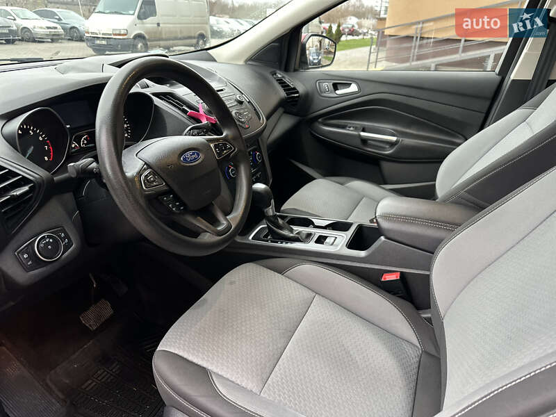 Позашляховик / Кросовер Ford Escape 2016 в Львові фото 23 Позашляховик / Кросовер Ford Escape 2016 в Львові