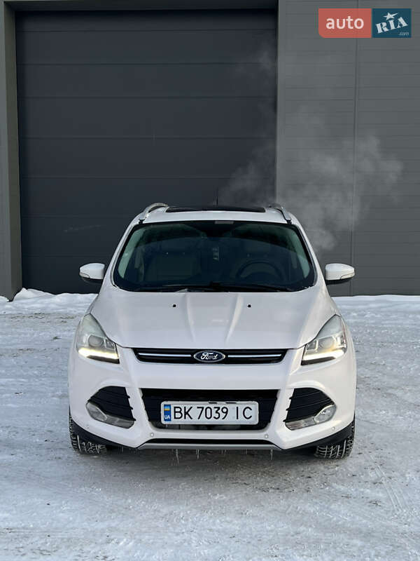 Внедорожник / Кроссовер Ford Escape 2016 в Сарнах