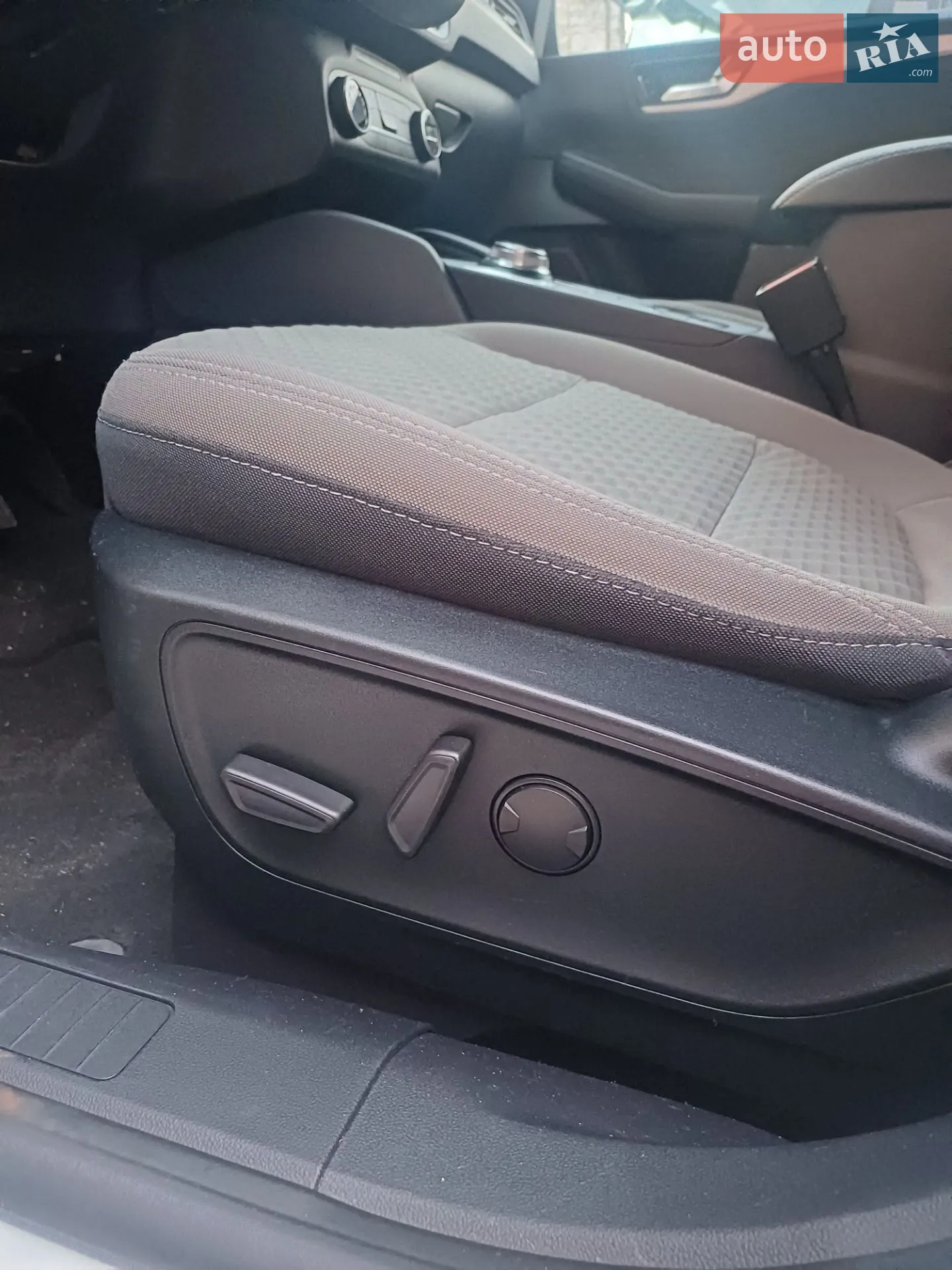 2019 Ford Escape - мініатюра 17