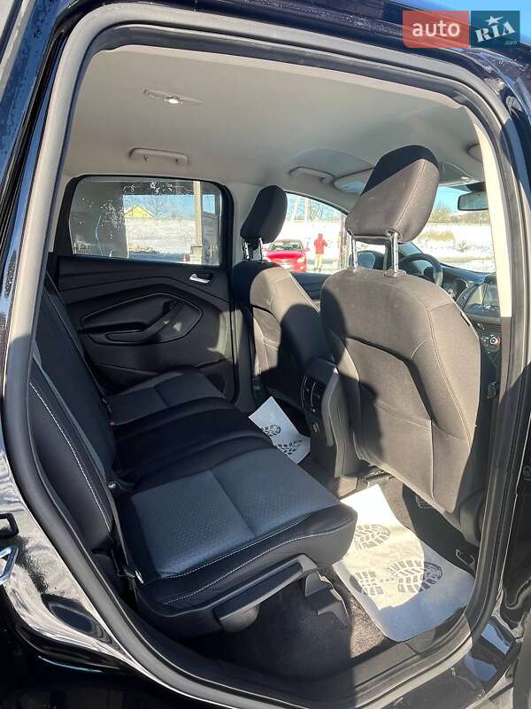 Позашляховик / Кросовер Ford Escape 2019 в Львові