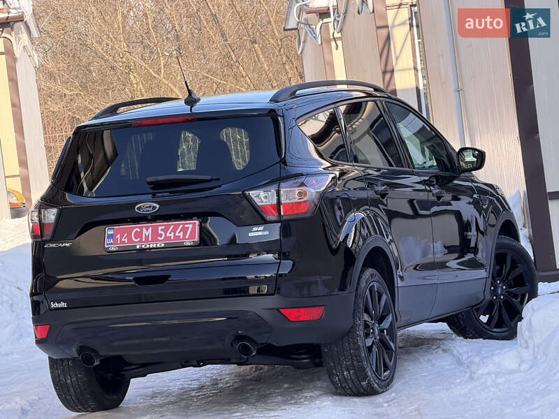 Позашляховик / Кросовер Ford Escape 2018 в Дрогобичі