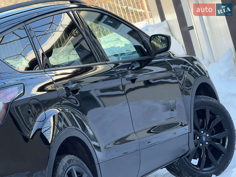 Позашляховик / Кросовер Ford Escape 2018 в Дрогобичі