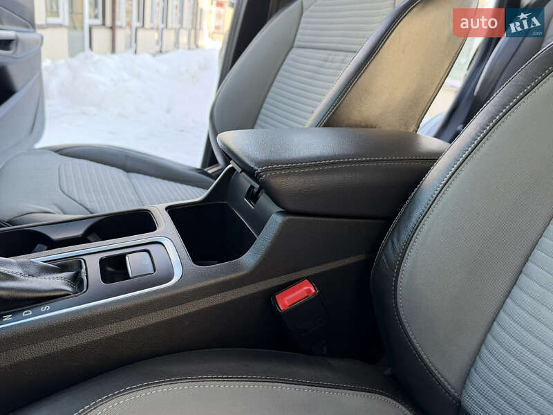 Позашляховик / Кросовер Ford Escape 2018 в Дрогобичі