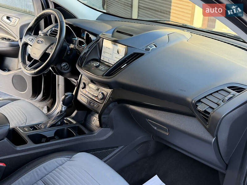 Позашляховик / Кросовер Ford Escape 2018 в Дрогобичі