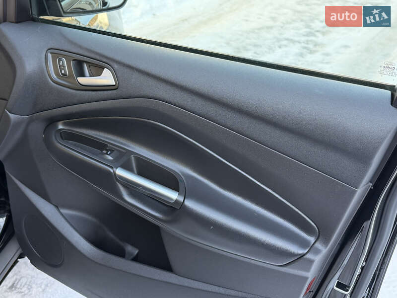 Позашляховик / Кросовер Ford Escape 2018 в Дрогобичі