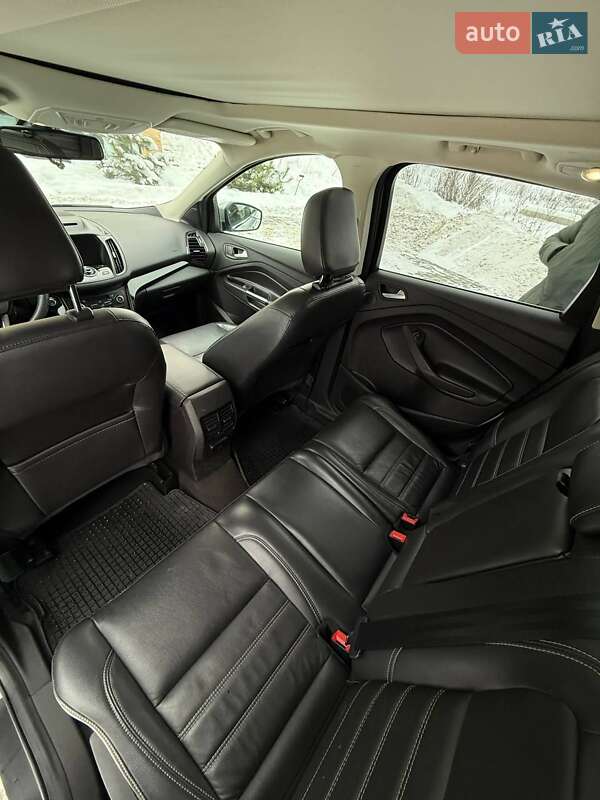 Внедорожник / Кроссовер Ford Escape 2018 в Хмельницком