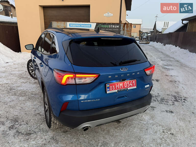 Позашляховик / Кросовер Ford Escape 2020 в Рівному