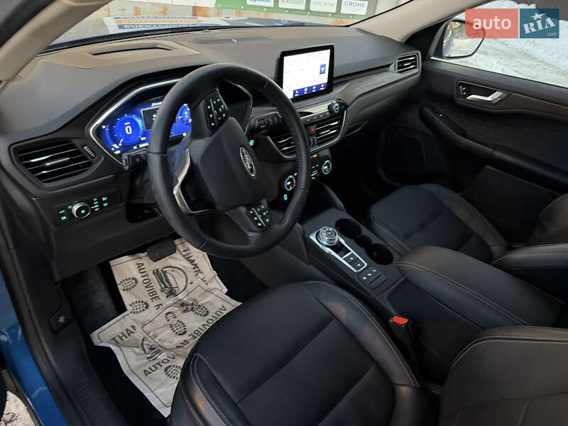 Позашляховик / Кросовер Ford Escape 2020 в Рівному