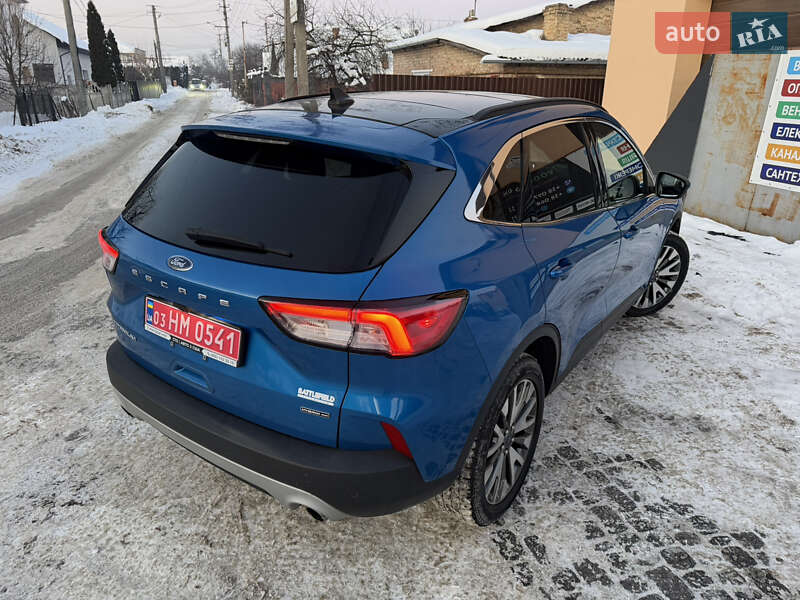Позашляховик / Кросовер Ford Escape 2020 в Рівному