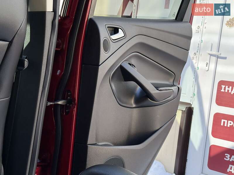 Позашляховик / Кросовер Ford Escape 2019 в Дрогобичі