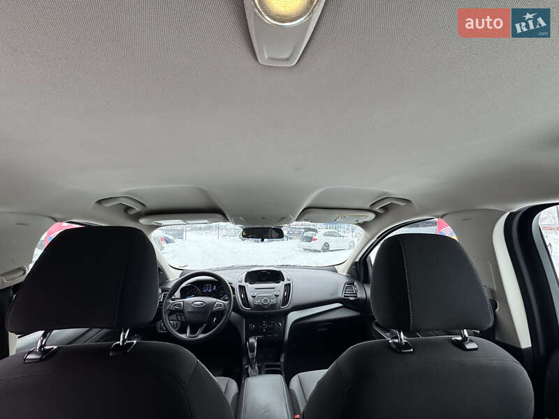 Внедорожник / Кроссовер Ford Escape 2016 в Остроге фото 23 Внедорожник / Кроссовер Ford Escape 2016 в Остроге