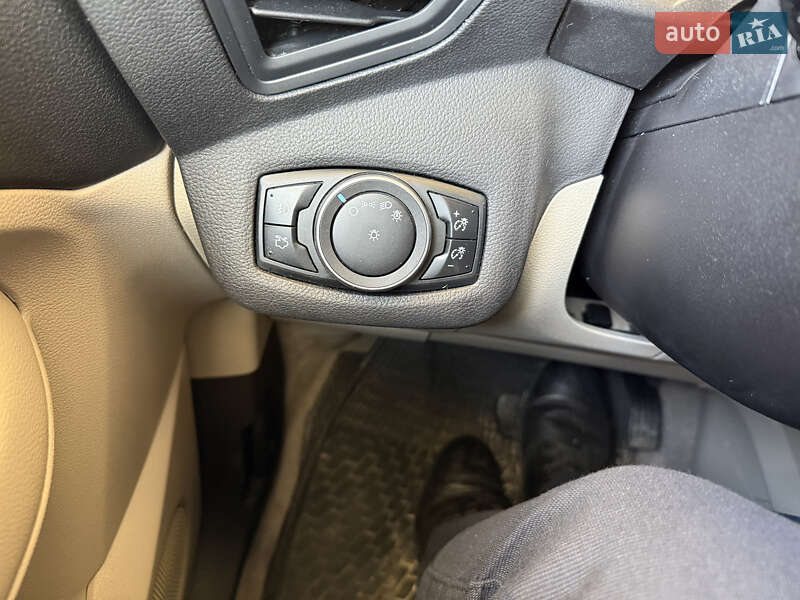 Внедорожник / Кроссовер Ford Escape 2016 в Полтаве фото 26 Внедорожник / Кроссовер Ford Escape 2016 в Полтаве