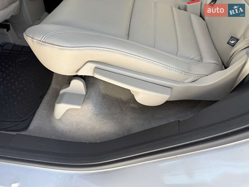 Внедорожник / Кроссовер Ford Escape 2016 в Полтаве фото 31 Внедорожник / Кроссовер Ford Escape 2016 в Полтаве