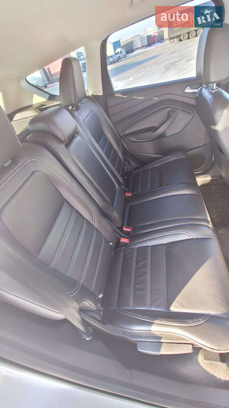 Позашляховик / Кросовер Ford Escape 2017 в Тернополі фото 10 Позашляховик / Кросовер Ford Escape 2017 в Тернополі