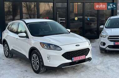 Позашляховик / Кросовер Ford Escape 2020 в Києві