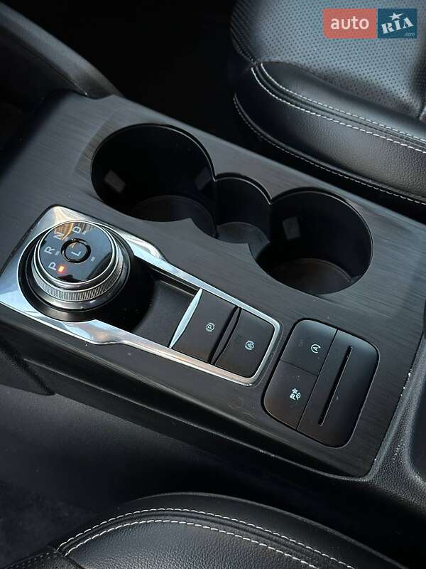 Внедорожник / Кроссовер Ford Escape 2020 в Киеве фото 13 Внедорожник / Кроссовер Ford Escape 2020 в Киеве