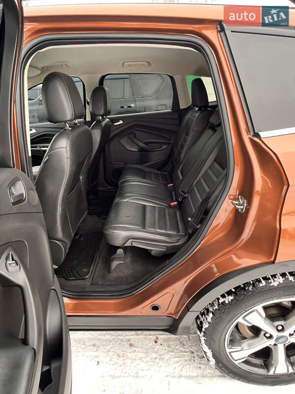 Внедорожник / Кроссовер Ford Escape 2016 в Киеве