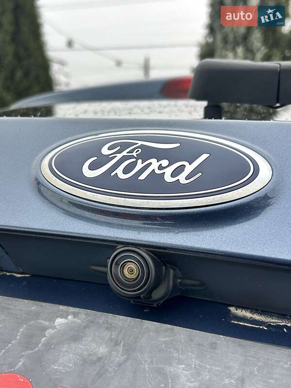 Позашляховик / Кросовер Ford Escape 2018 в Сумах