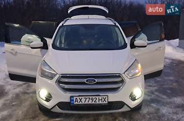 Позашляховик / Кросовер Ford Escape 2017 в Харкові