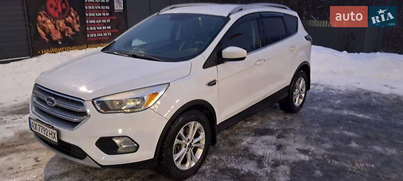 Внедорожник / Кроссовер Ford Escape 2017 в Харькове фото 6 Внедорожник / Кроссовер Ford Escape 2017 в Харькове