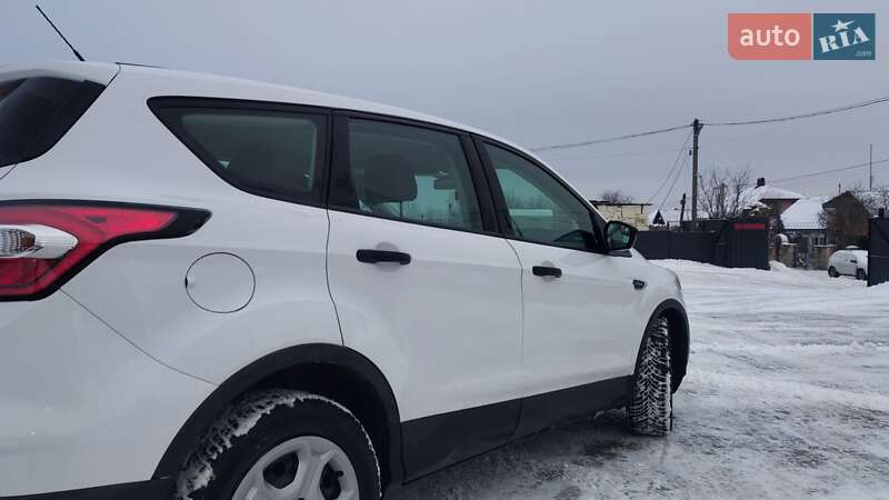 Позашляховик / Кросовер Ford Escape 2017 в Дубні фото 3 Позашляховик / Кросовер Ford Escape 2017 в Дубні