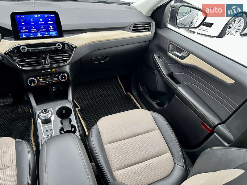 Позашляховик / Кросовер Ford Escape 2022 в Києві