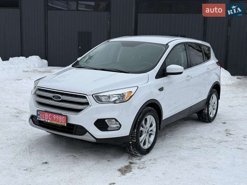 Внедорожник / Кроссовер Ford Escape 2019 в Дубно