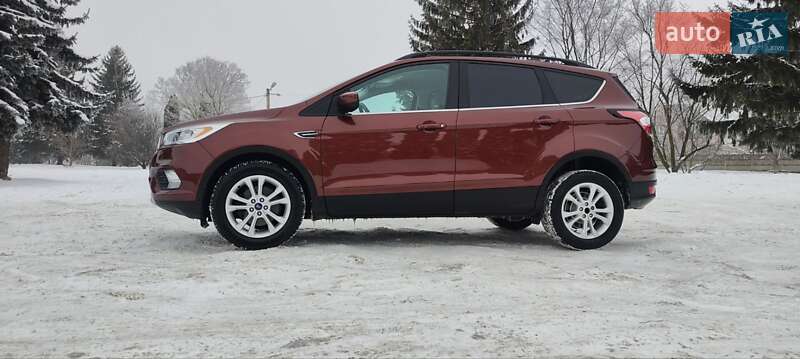 Позашляховик / Кросовер Ford Escape 2018 в Дубні фото 4 Позашляховик / Кросовер Ford Escape 2018 в Дубні