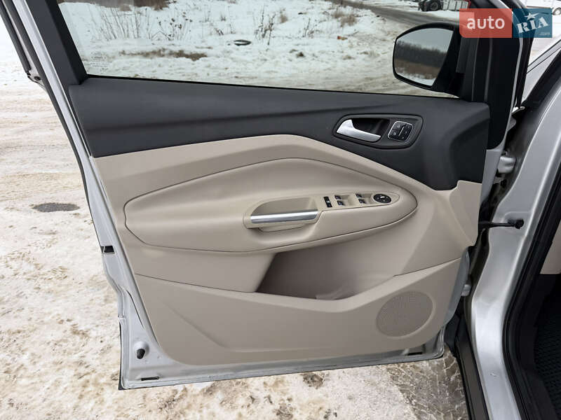 Позашляховик / Кросовер Ford Escape 2016 в Вінниці фото 34 Позашляховик / Кросовер Ford Escape 2016 в Вінниці