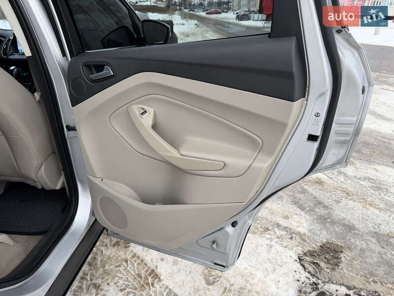 Позашляховик / Кросовер Ford Escape 2016 в Вінниці фото 64 Позашляховик / Кросовер Ford Escape 2016 в Вінниці