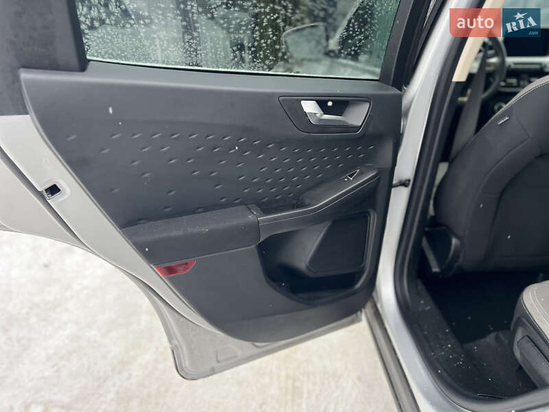 Внедорожник / Кроссовер Ford Escape 2020 в Львове фото 16 Внедорожник / Кроссовер Ford Escape 2020 в Львове