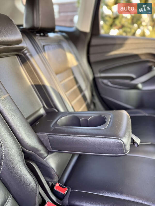 Внедорожник / Кроссовер Ford Escape 2018 в Киеве фото 41 Внедорожник / Кроссовер Ford Escape 2018 в Киеве