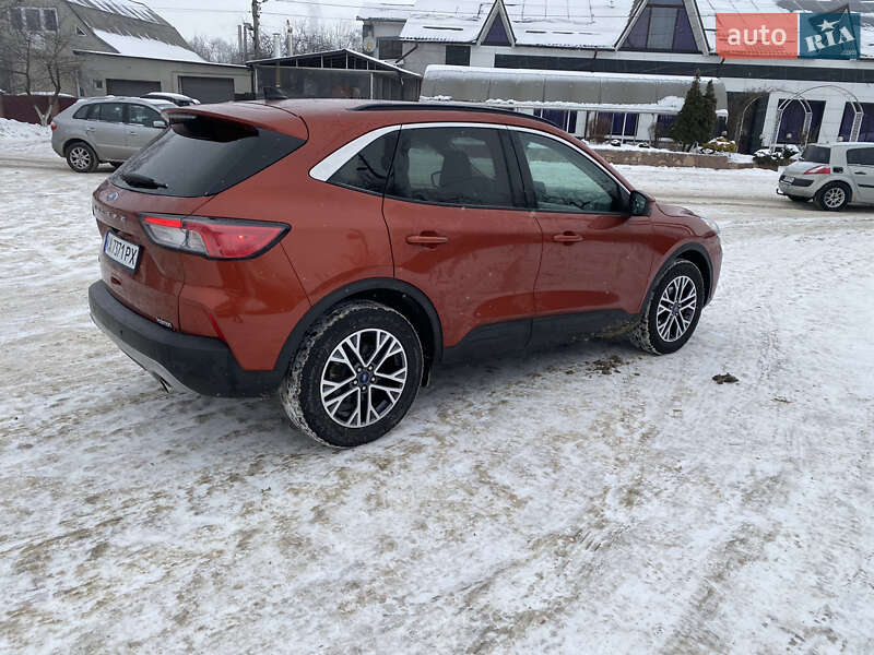 Внедорожник / Кроссовер Ford Escape 2019 в Киеве
