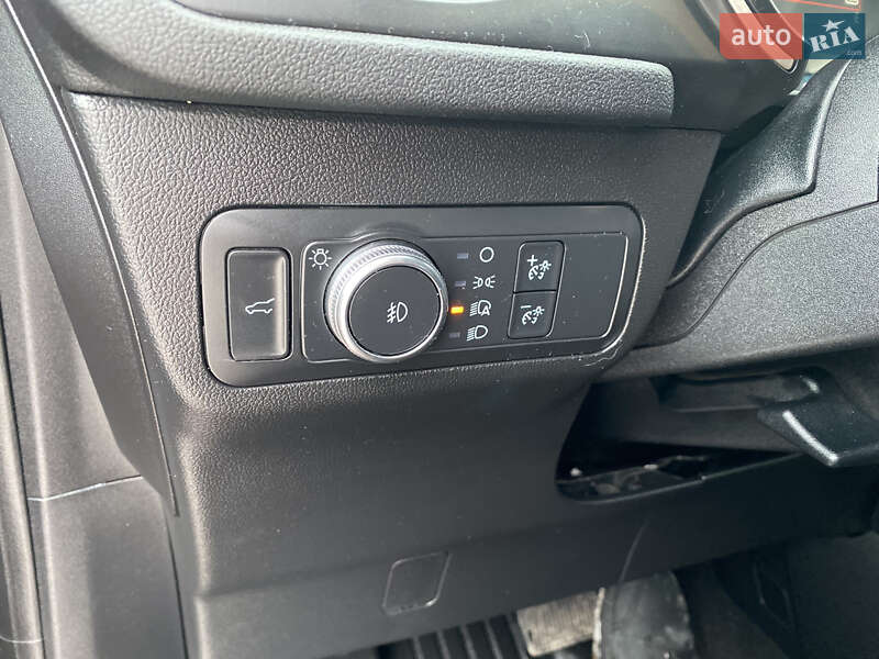 Внедорожник / Кроссовер Ford Escape 2019 в Киеве