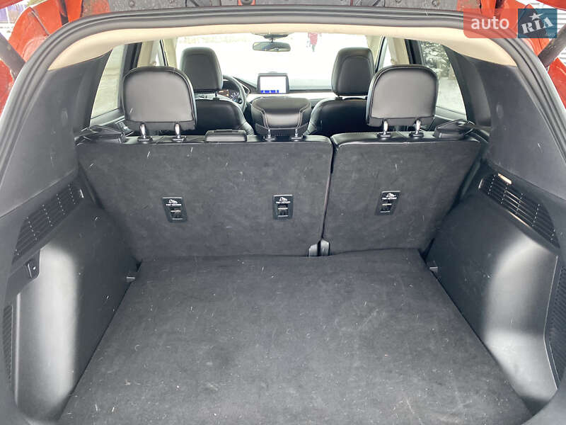 Внедорожник / Кроссовер Ford Escape 2019 в Киеве