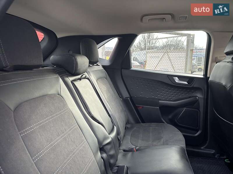 Внедорожник / Кроссовер Ford Escape 2020 в Запорожье